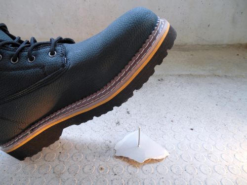 W jakie podeszwy mogą być wyposażone buty robocze?